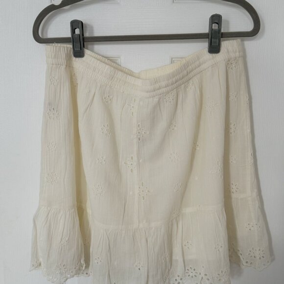 Eyelet Mini Skirt - Picture 2 of 5
